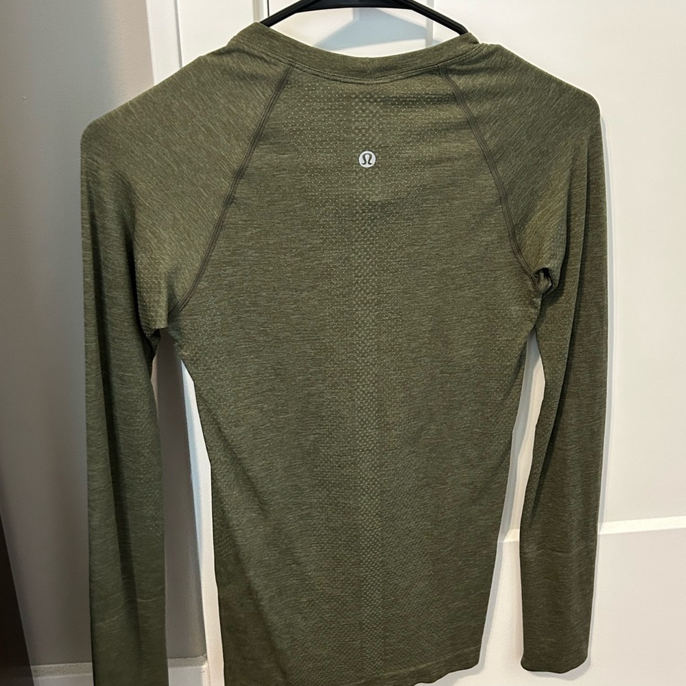 Lululemon Swiftly Tech Long Sleeve - Picture 2 of 6